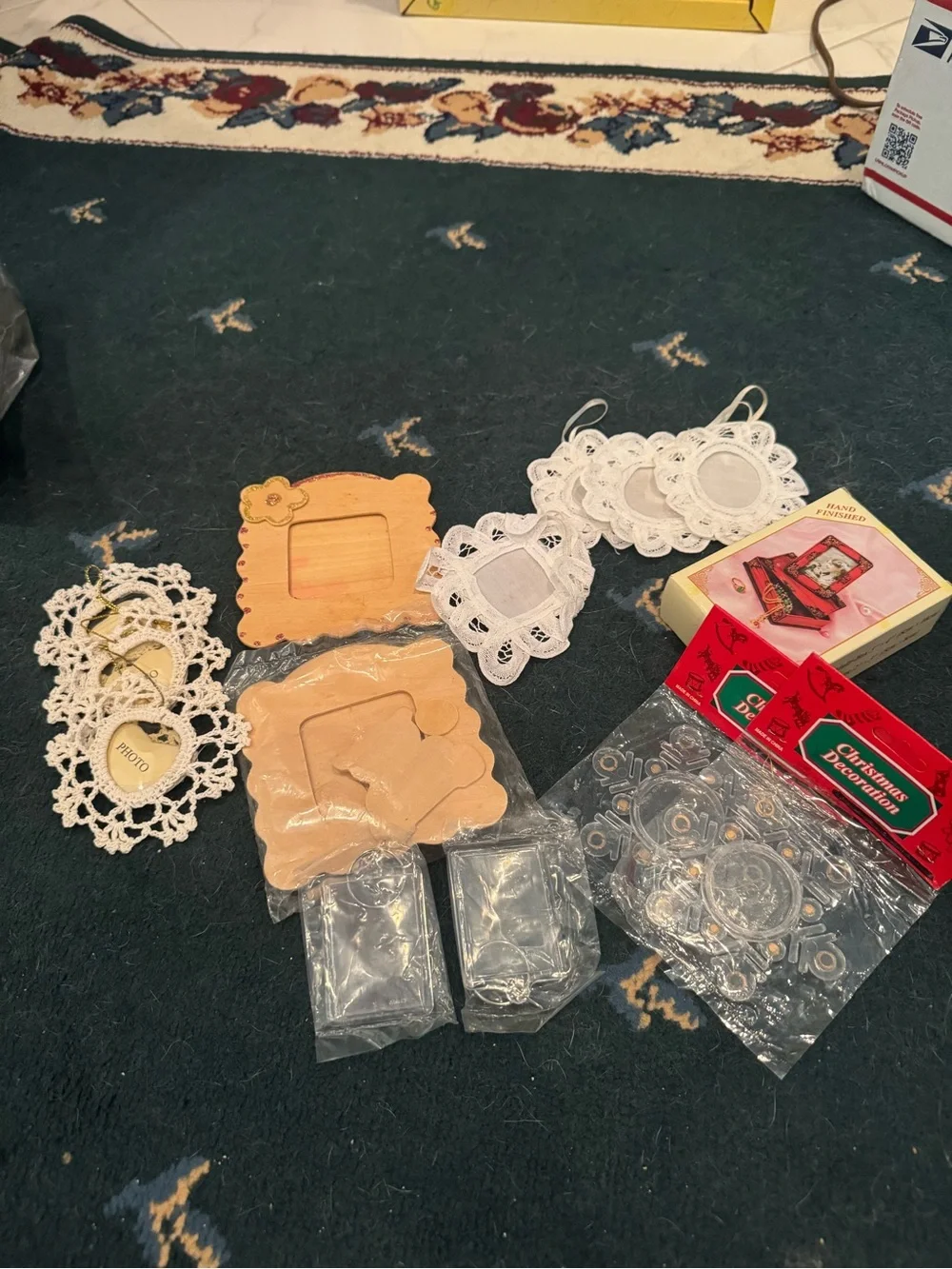 Handmade Wood and Lace & Photo Frame Set - White and Natural